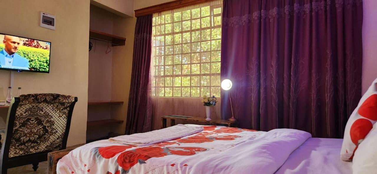 Sparkles Resort Meru Ngoại thất bức ảnh
